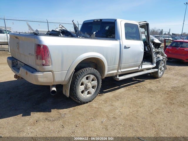 30086432 :رقم المزاد ، 3C6UR5FL9JG105159 vin ، 2018 Ram 2500 Laramie مزاد بيع