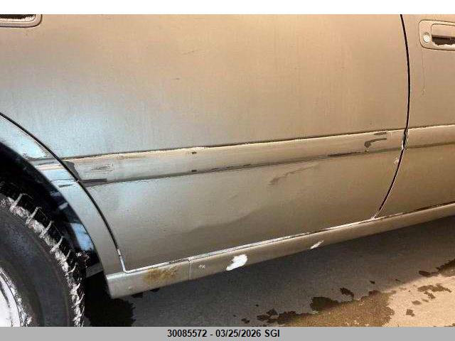 30085572 :رقم المزاد ، JT2BG22K110589844 vin ، 2001 Toyota Camry Ce/le/xle مزاد بيع