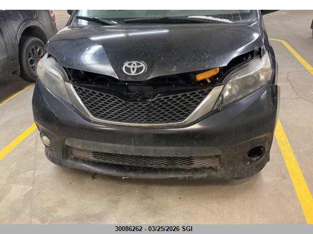 30086262 :رقم المزاد ، 5TDXK3DC0BS079345 vin ، 2011 Toyota Sienna Se 8 Passenger مزاد بيع