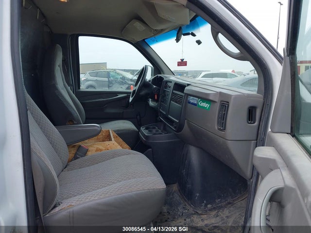 30086545 :رقم المزاد ، 1GCGG25VX61158570 vin ، 2006 Chevrolet Express G2500 مزاد بيع