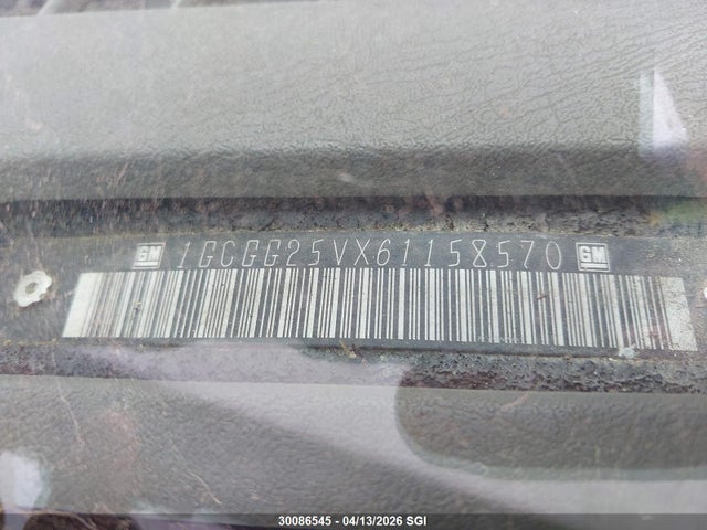 30086545 :رقم المزاد ، 1GCGG25VX61158570 vin ، 2006 Chevrolet Express G2500 مزاد بيع