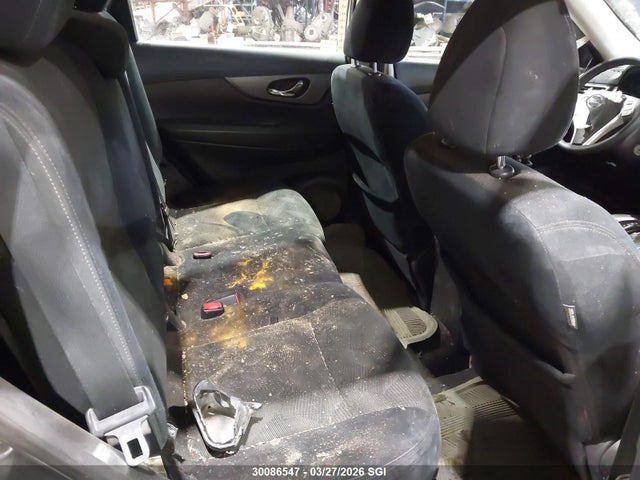 2015 Nissan Rogue S/sl/sv მანქანა იყიდება აუქციონზე, vin: 5N1AT2MT3FC905024, აუქციონის ნომერი: 30086547
