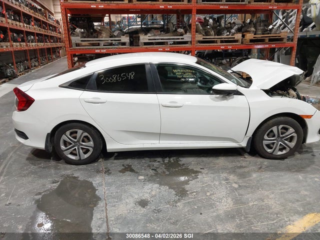 30086548 :رقم المزاد ، 2HGFC2E5XHH015003 vin ، 2017 Honda Civic Lx مزاد بيع
