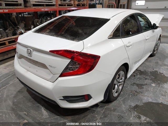 30086548 :رقم المزاد ، 2HGFC2E5XHH015003 vin ، 2017 Honda Civic Lx مزاد بيع