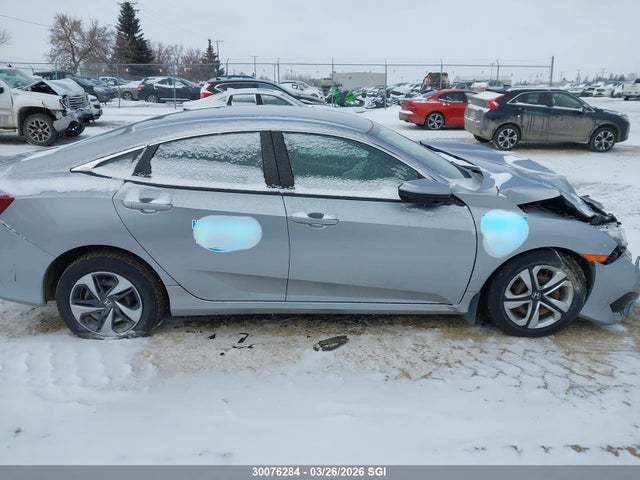 30076284 :رقم المزاد ، 2HGFC2F59JH030886 vin ، 2018 Honda Civic Lx مزاد بيع