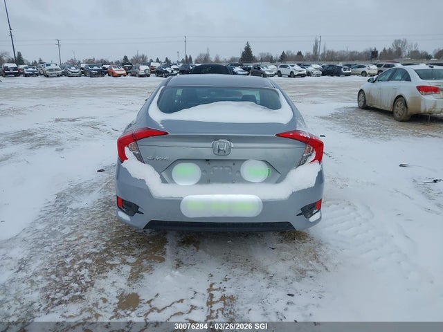 30076284 :رقم المزاد ، 2HGFC2F59JH030886 vin ، 2018 Honda Civic Lx مزاد بيع