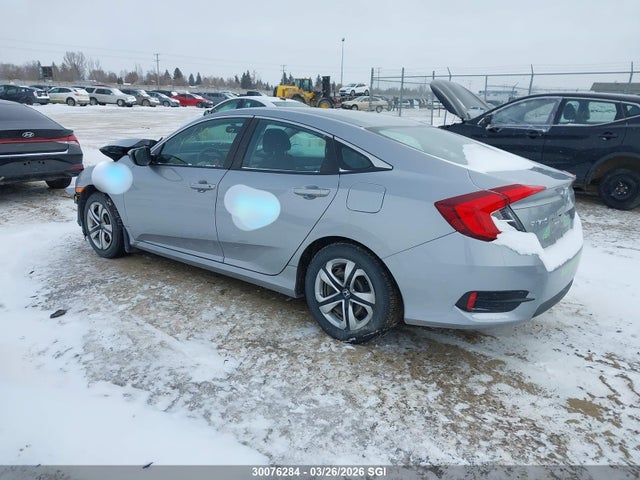 30076284 :رقم المزاد ، 2HGFC2F59JH030886 vin ، 2018 Honda Civic Lx مزاد بيع
