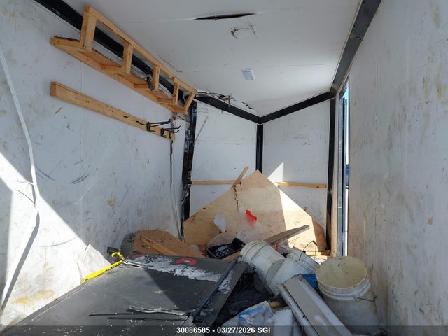 52LBE142XNE086904 Stealth Trailers Nomad
