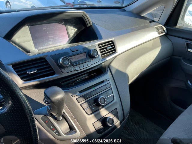 30086595 :رقم المزاد ، 5FNRL5H29FB508592 vin ، 2015 Honda Odyssey Lx مزاد بيع
