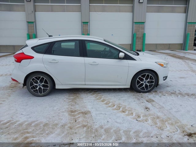 1FADP3K22HL273518 Ford FOCUS SE