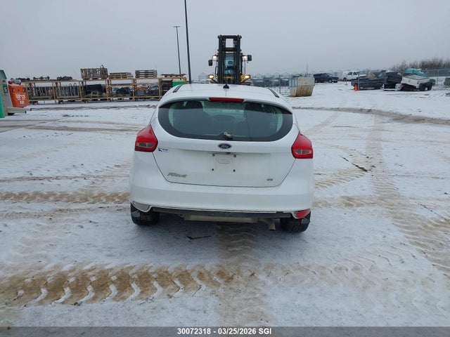 1FADP3K22HL273518 Ford FOCUS SE