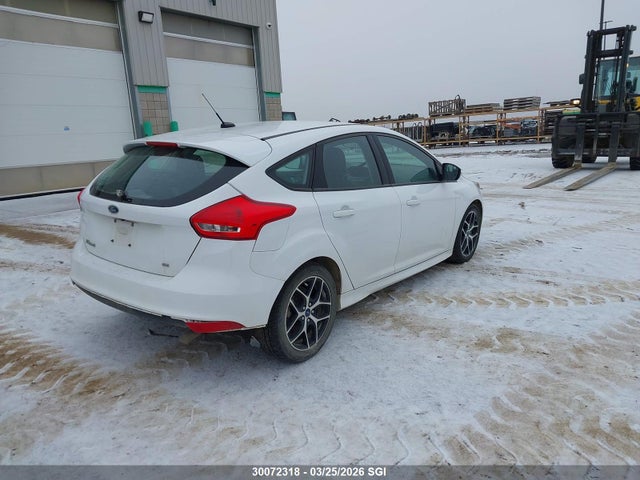 1FADP3K22HL273518 Ford FOCUS SE