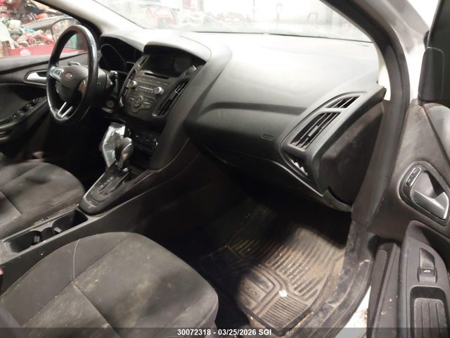 1FADP3K22HL273518 Ford FOCUS SE