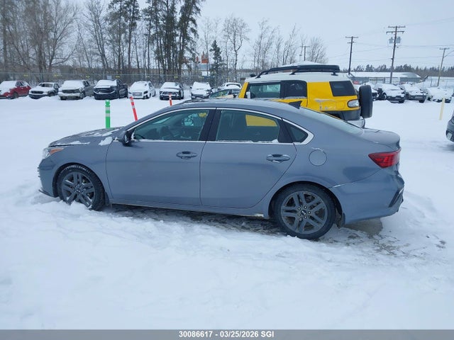 3KPF54ADXME278809 KIA FORTE EX