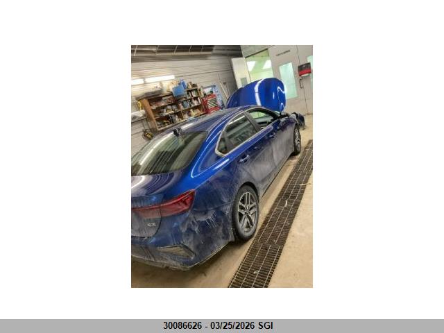 3KPF54AD4LE211038 KIA FORTE EX