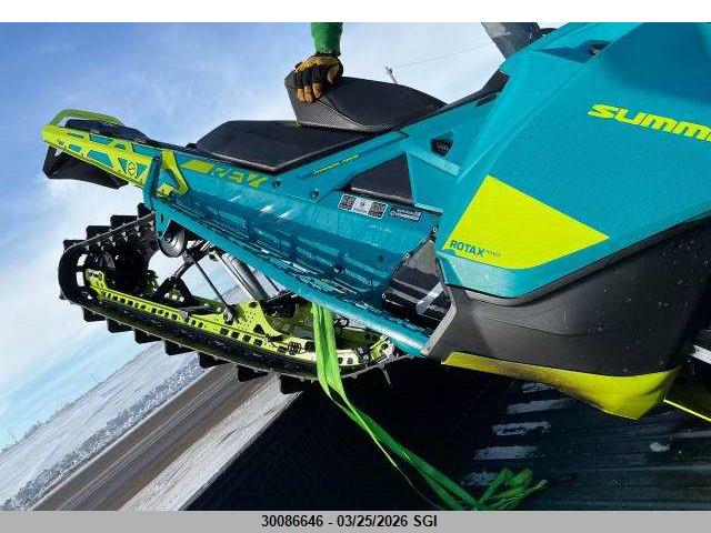 2BPSTML3XLV000022 Skidoo Skidoo