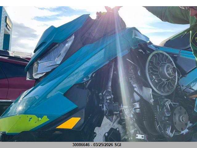 2BPSTML3XLV000022 Skidoo Skidoo