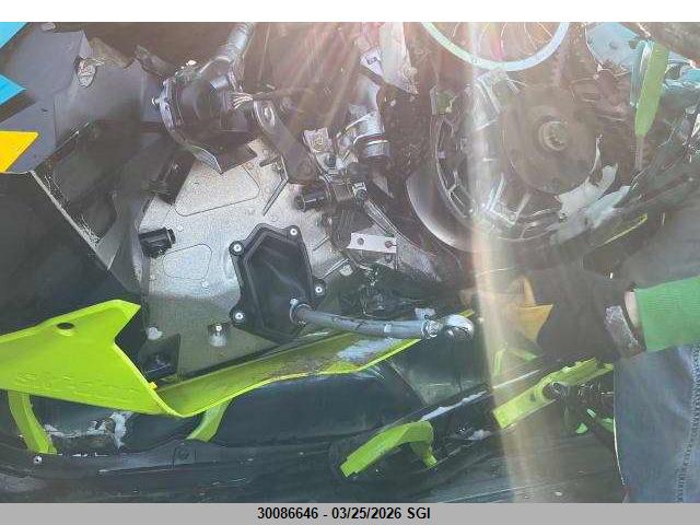 2BPSTML3XLV000022 Skidoo Skidoo