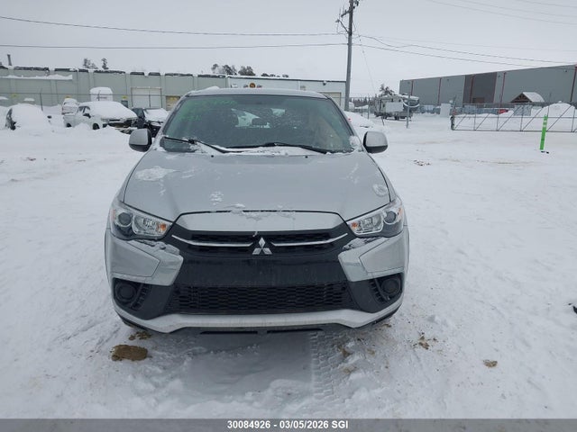 JA4AH3AU5JU600548 Mitsubishi Rvr Se/es