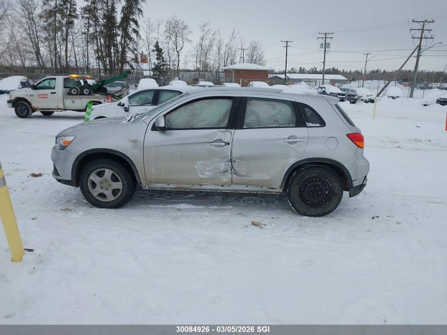 JA4AH3AU5JU600548 Mitsubishi Rvr Se/es
