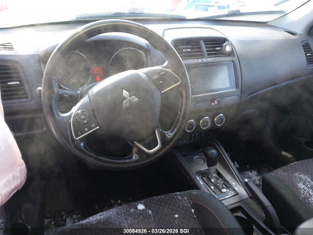 JA4AH3AU5JU600548 Mitsubishi Rvr Se/es