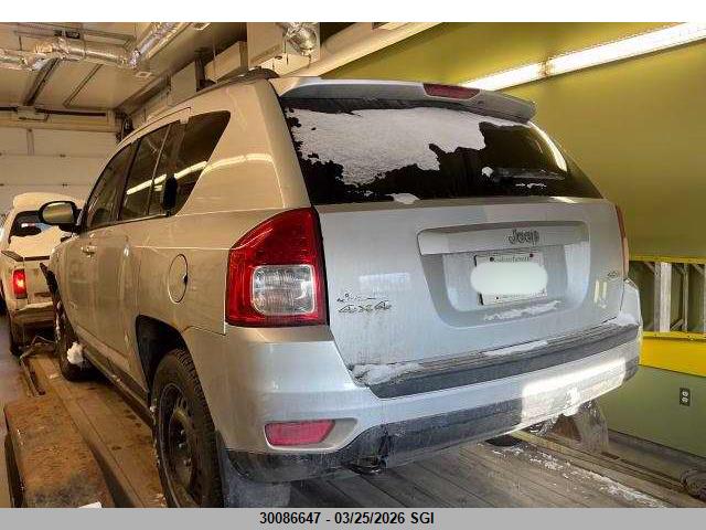 30086647 :رقم المزاد ، 1J4NF4FB2BD234828 vin ، 2011 Jeep Compass مزاد بيع