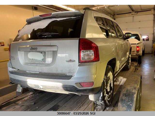 30086647 :رقم المزاد ، 1J4NF4FB2BD234828 vin ، 2011 Jeep Compass مزاد بيع