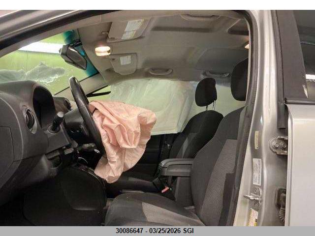 30086647 :رقم المزاد ، 1J4NF4FB2BD234828 vin ، 2011 Jeep Compass مزاد بيع