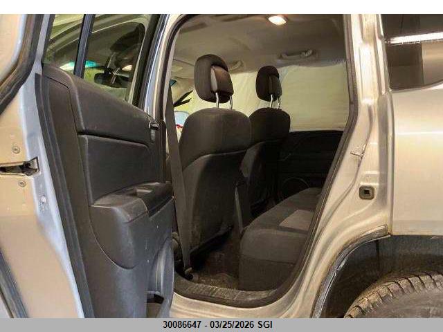 30086647 :رقم المزاد ، 1J4NF4FB2BD234828 vin ، 2011 Jeep Compass مزاد بيع