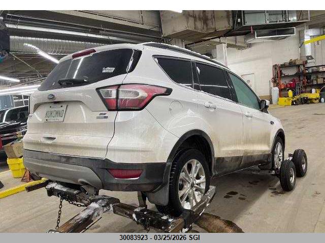 1FMCU9GDXJUD10399 Ford ESCAPE SE