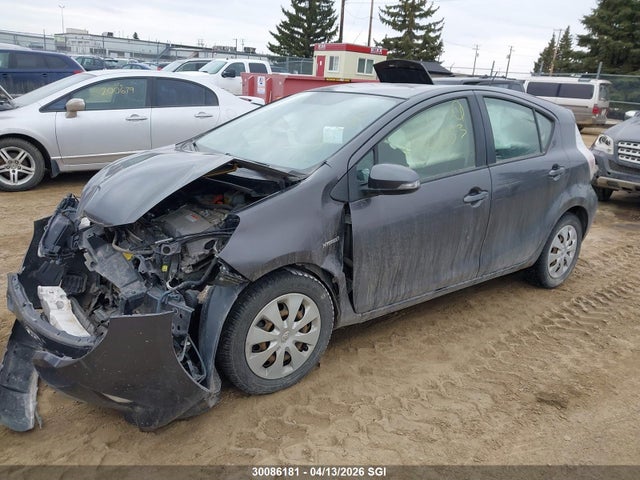 30086181 :رقم المزاد ، JTDKDTB34C1506760 vin ، 2012 Toyota Prius C مزاد بيع