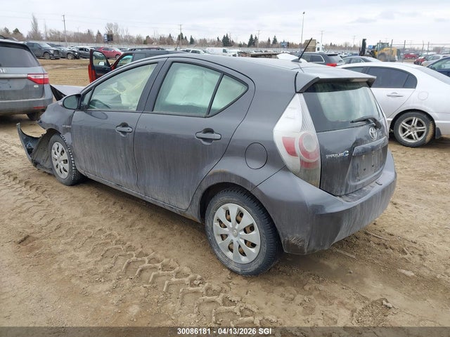 30086181 :رقم المزاد ، JTDKDTB34C1506760 vin ، 2012 Toyota Prius C مزاد بيع