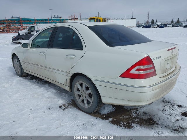 30086666 :رقم المزاد ، WDBRF92H47F880039 vin ، 2007 Mercedes-benz C 280 4mati مزاد بيع