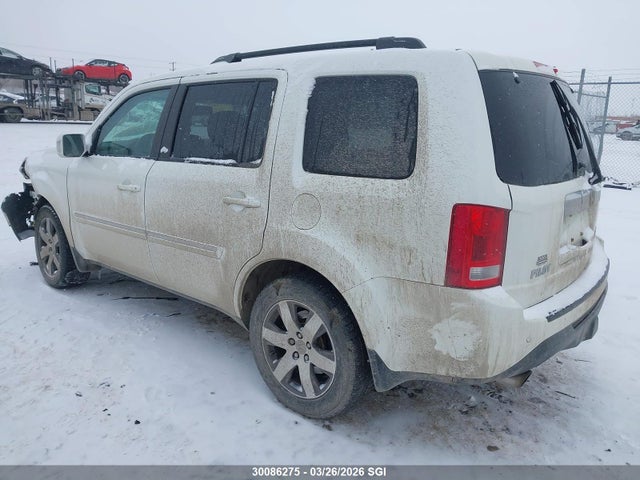 30086275 :رقم المزاد ، 5FNYF4H99FB503810 vin ، 2015 Honda Pilot Touring مزاد بيع