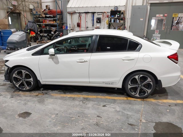 30086675 :رقم المزاد ، 2HGFB6E50FH200765 vin ، 2015 Honda Civic Si مزاد بيع