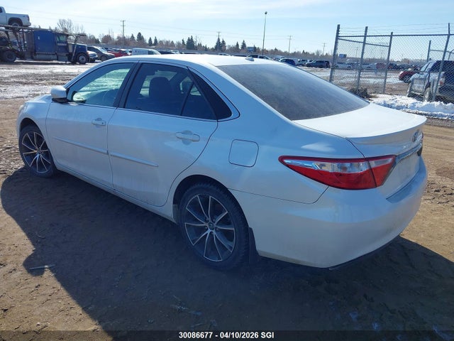 2016 Toyota Camry Le/xle/se/xse მანქანა იყიდება აუქციონზე, vin: 4T1BF1FK0GU588406, აუქციონის ნომერი: 30086677