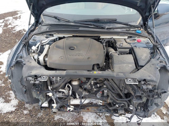 YV4102WK8M1069394 Volvo V60 Cross Country T5