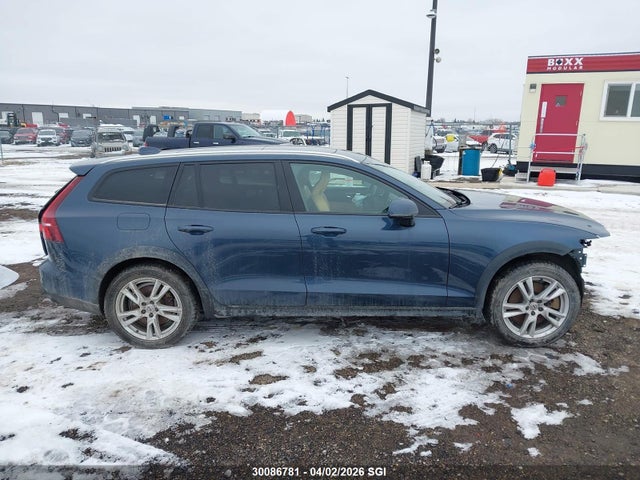 YV4102WK8M1069394 Volvo V60 Cross Country T5