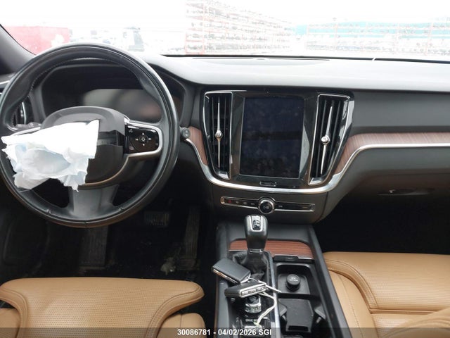 YV4102WK8M1069394 Volvo V60 Cross Country T5