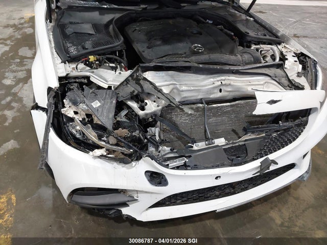 30086787 :رقم المزاد ، 55SWF8EB0LU324023 vin ، 2020 Mercedes-benz C 300 4matic مزاد بيع