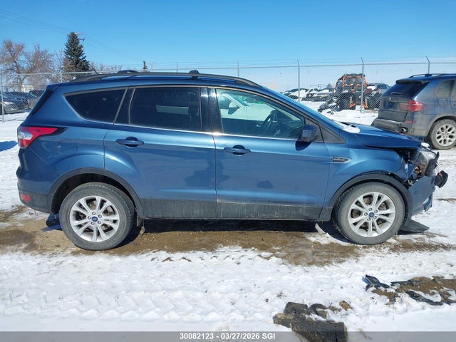 1FMCU9GD8JUC52115 Ford ESCAPE SE