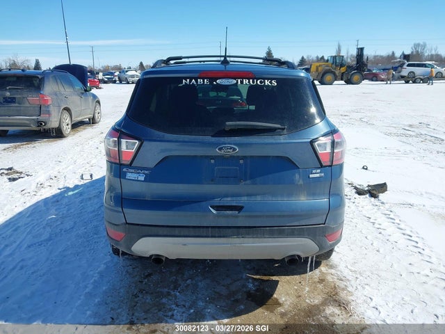 1FMCU9GD8JUC52115 Ford ESCAPE SE
