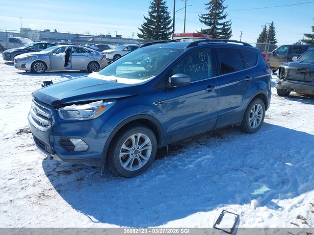 1FMCU9GD8JUC52115 Ford ESCAPE SE