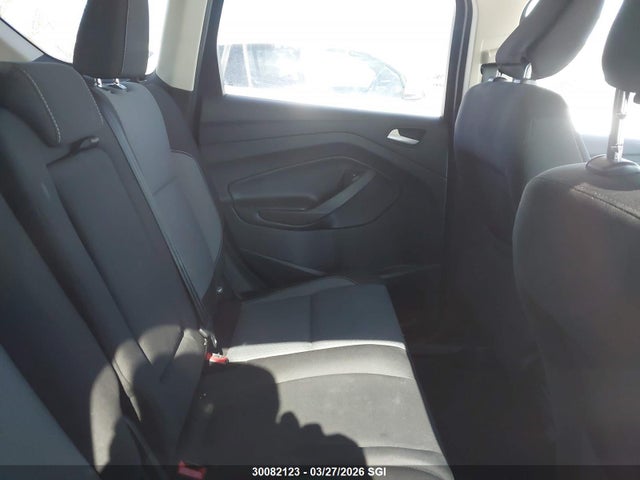 1FMCU9GD8JUC52115 Ford ESCAPE SE