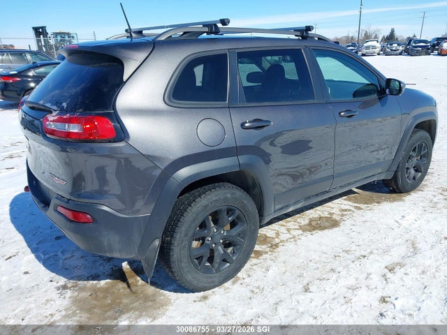 1C4PJMBX4JD592039 Jeep Cherokee Trailhawk