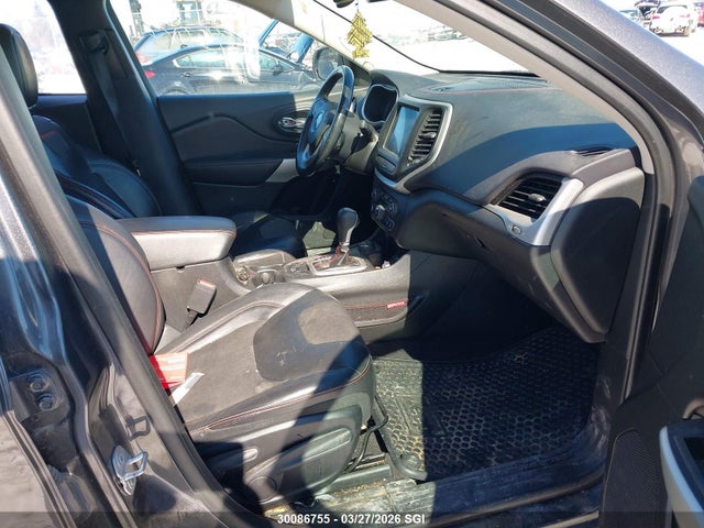 1C4PJMBX4JD592039 Jeep Cherokee Trailhawk