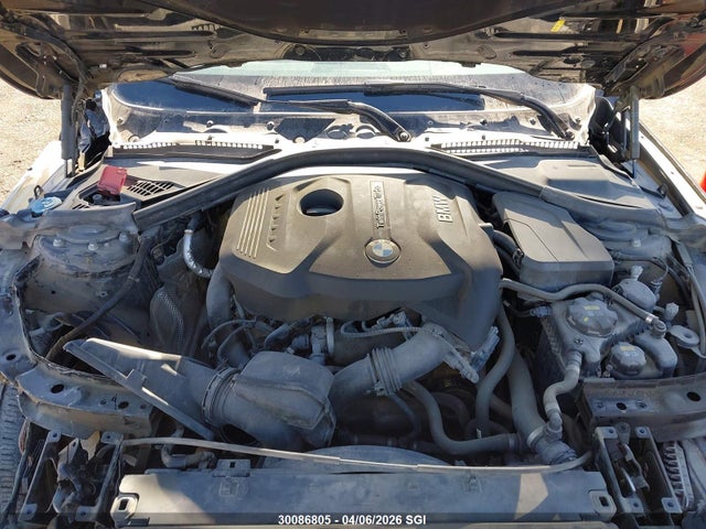 30086805 :رقم المزاد ، WBA8D9C58JA012666 vin ، 2018 Bmw 330 Xi مزاد بيع