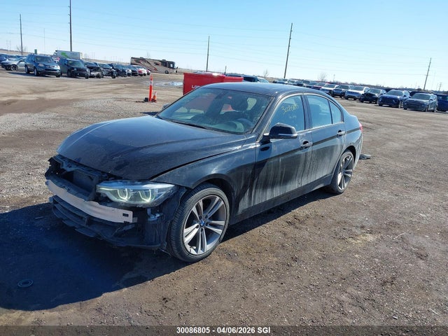 30086805 :رقم المزاد ، WBA8D9C58JA012666 vin ، 2018 Bmw 330 Xi مزاد بيع