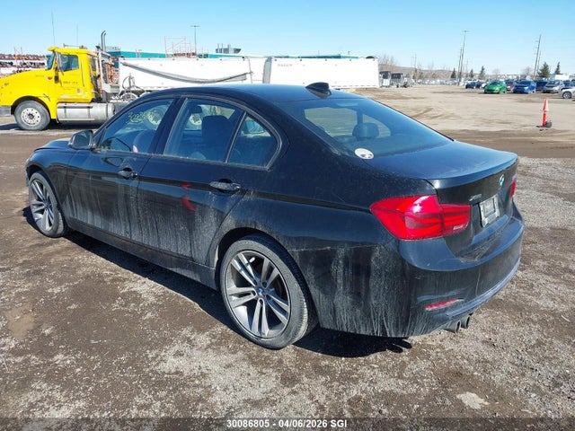 30086805 :رقم المزاد ، WBA8D9C58JA012666 vin ، 2018 Bmw 330 Xi مزاد بيع