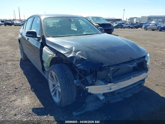 30086805 :رقم المزاد ، WBA8D9C58JA012666 vin ، 2018 Bmw 330 Xi مزاد بيع